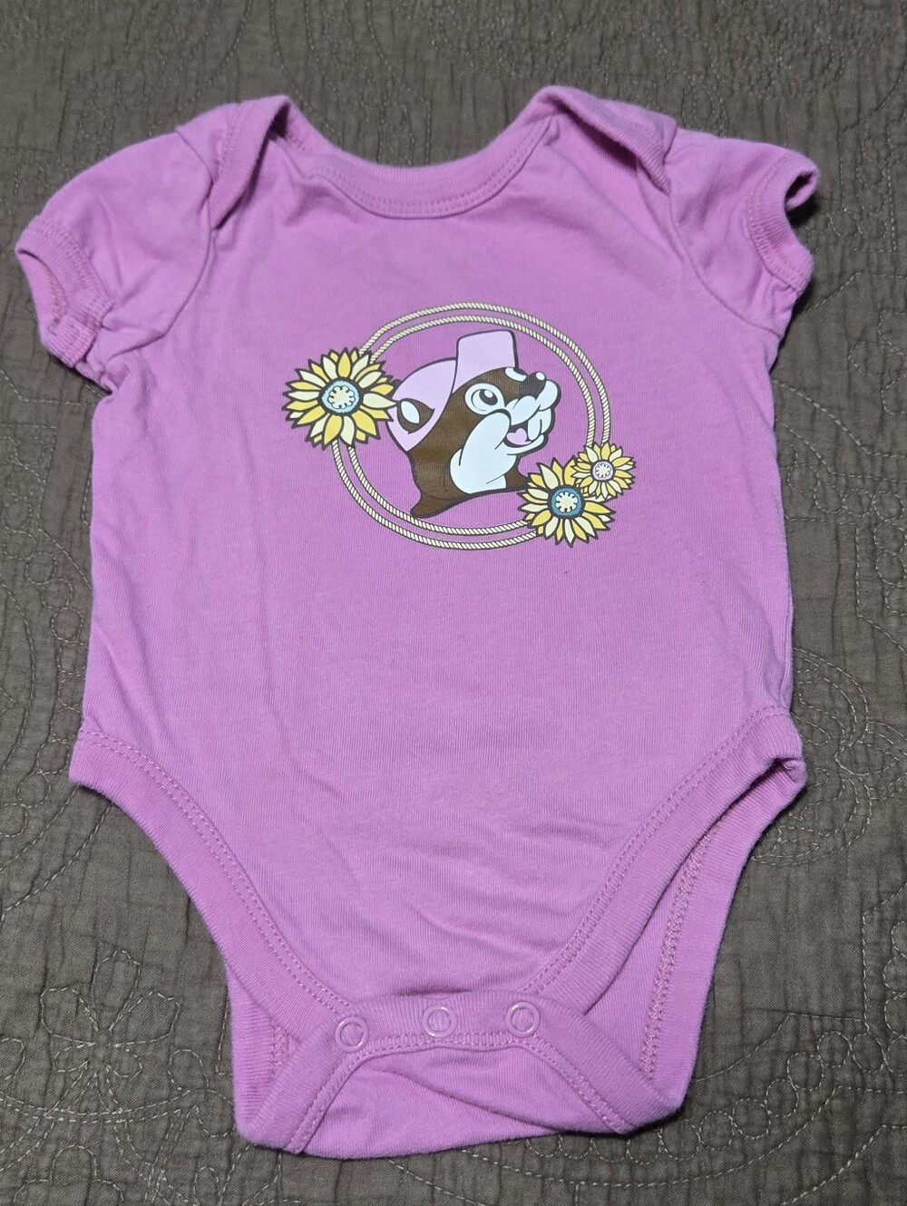 Buc-ees 3 month infant baby onesie beaver gas station